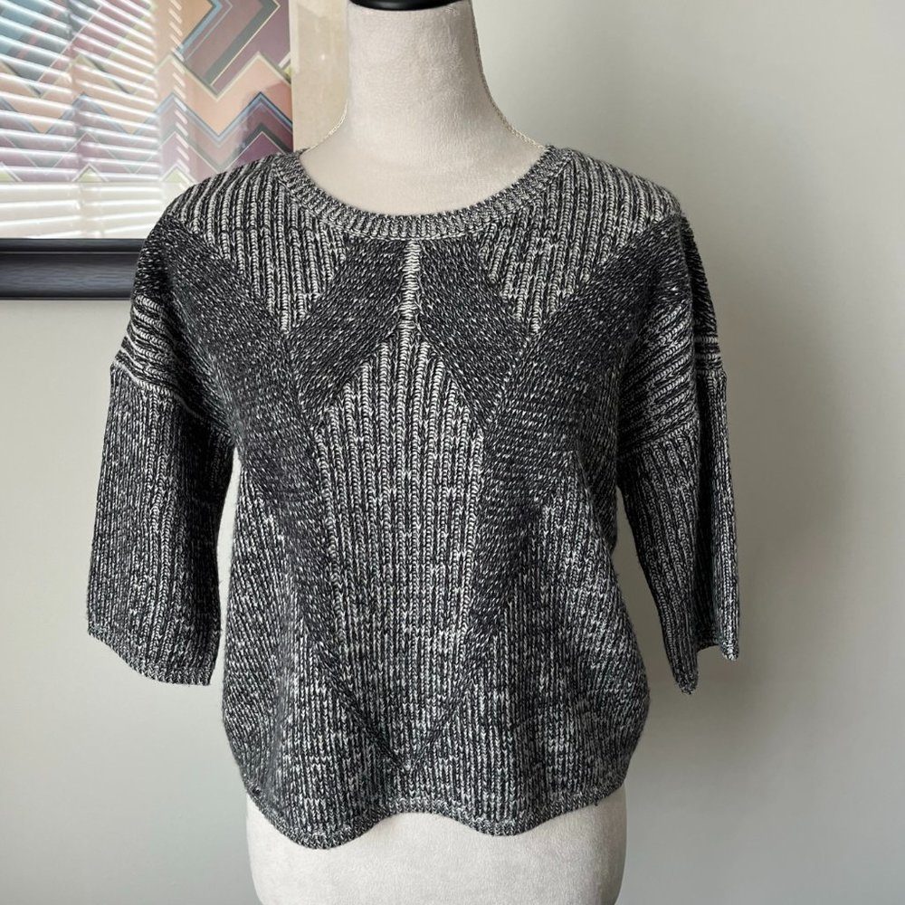 Mossimo Black & White Cropped Sweater M